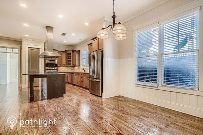 Building Photo - 5024 Groover Dr