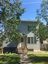 Building Photo - 1229-1233 3rd Ave SE