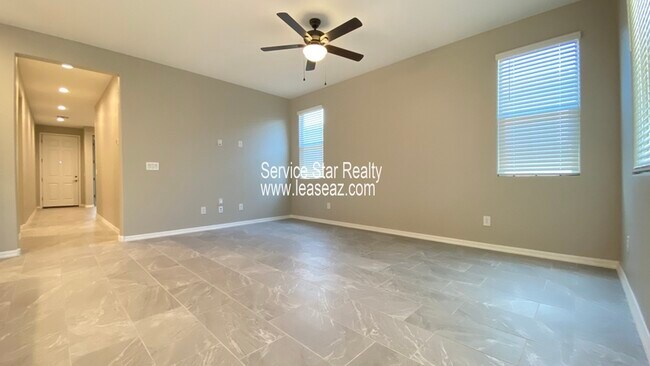 Foto del edificio - 6718 W Discovery Dr