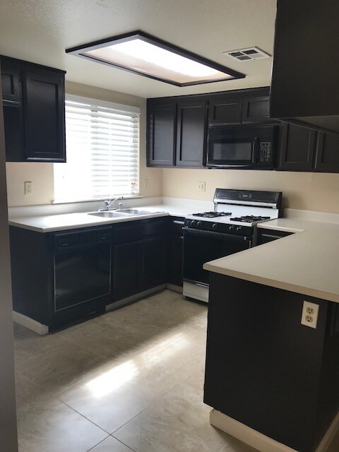 Foto del edificio - AJ-817