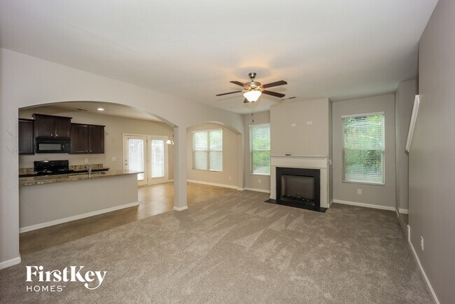 Foto del edificio - 545 Offaly Ln