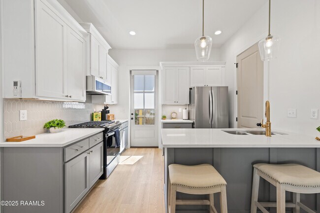 Foto del edificio - 204 Steiner Oaks