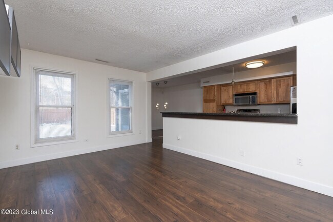 Foto del edificio - 416 Greenhill Ct