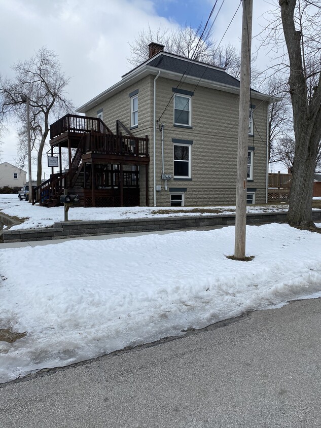 Outside - 112 Franklin Ave