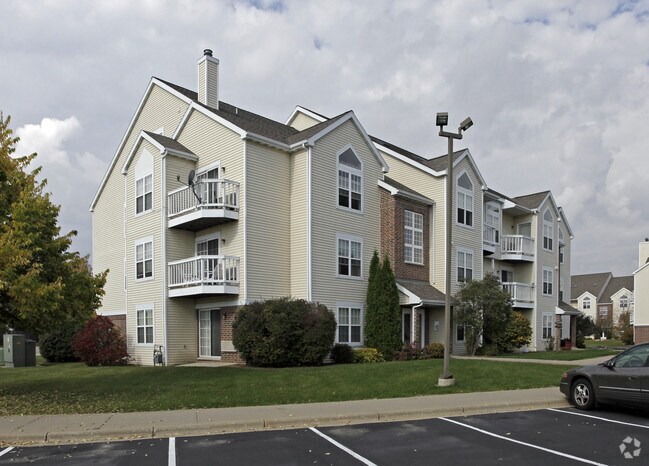 Foto del edificio - Timberlake Village Apartments