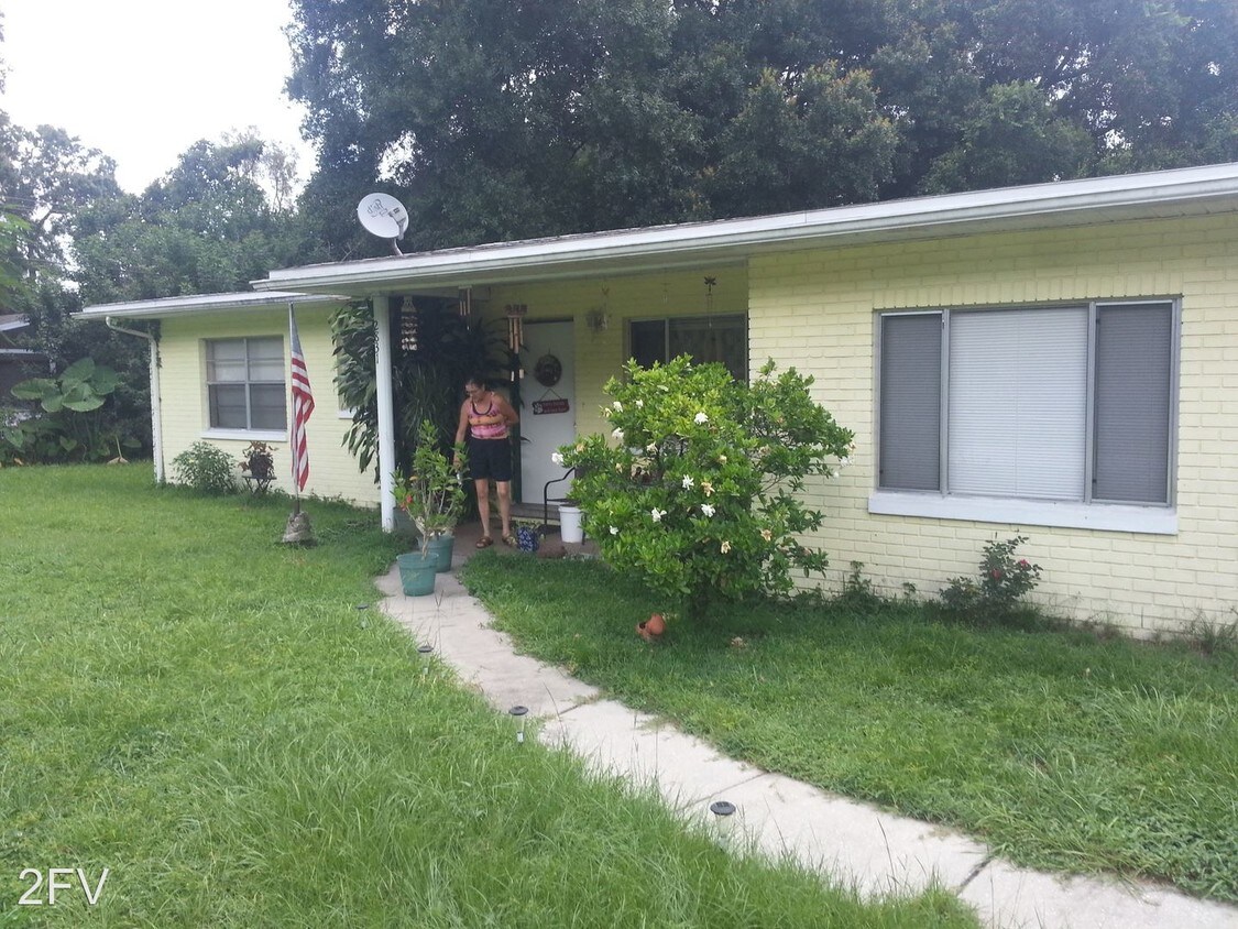 2831 Anthony Dr, Tampa, FL 33619 House for Rent in Tampa, FL