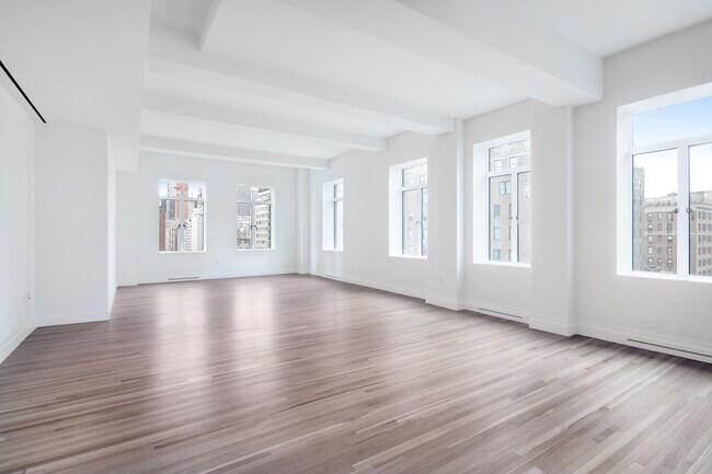 Building Photo - 737 Park Ave