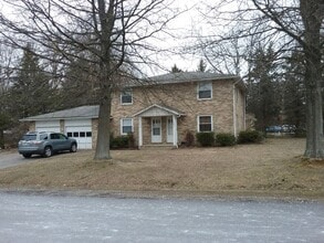 Building Photo - 3839 Beech Hill Rd NW