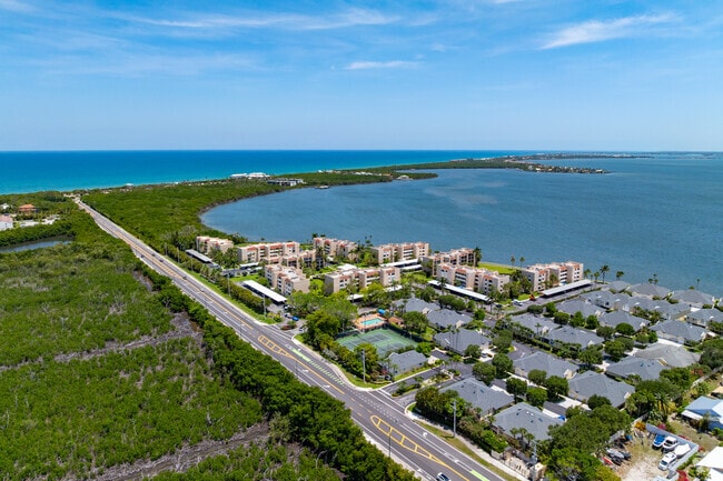 3382-3492 NE Causeway Blvd. Jensen Beach, FL 34957 - Fairwinds Cove