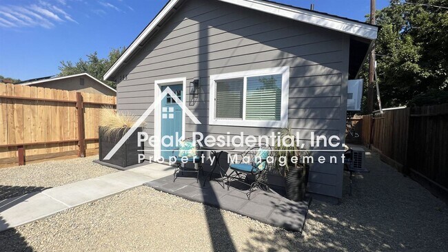 Building Photo - 1 br, 1 bath House - 358 Stone Blvd