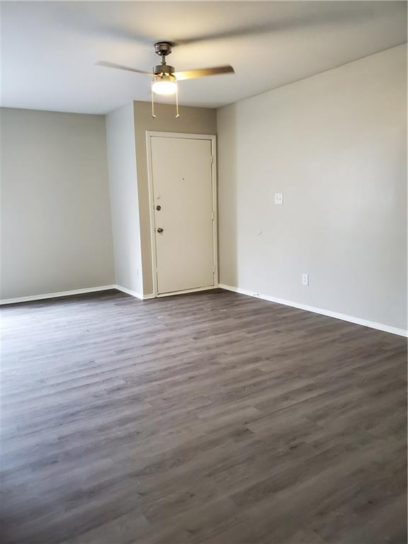 Foto del edificio - 1053 Linde Ave