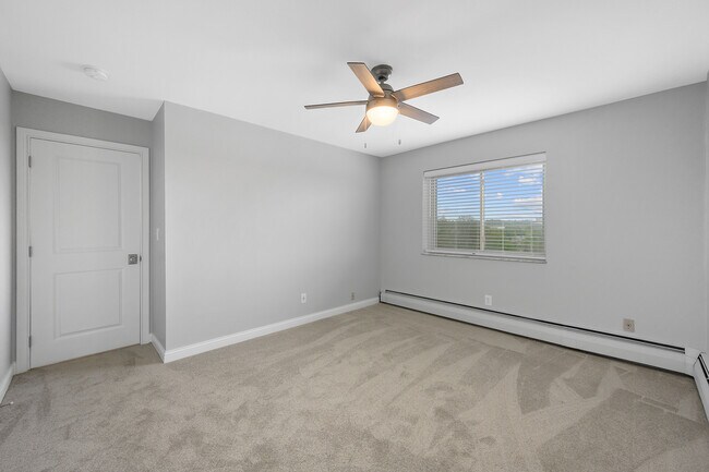 Foto del edificio - 4960 Ridge Ave