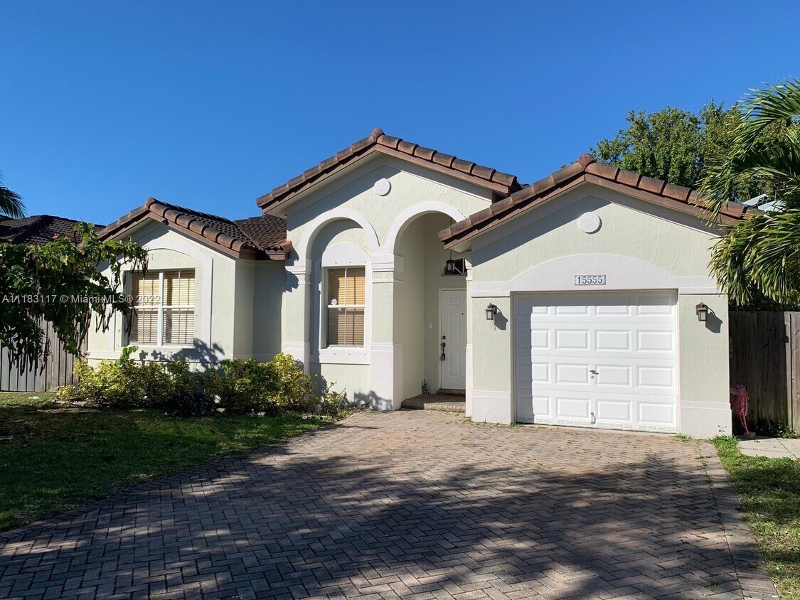 Primary Photo - 15555 SW 23rd Ln