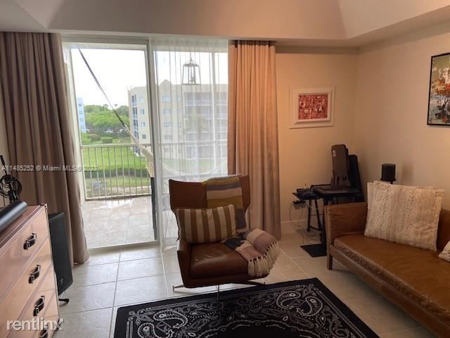 Foto del edificio - 3 br, 2 bath House - 10700 NW 66th St Apt 409