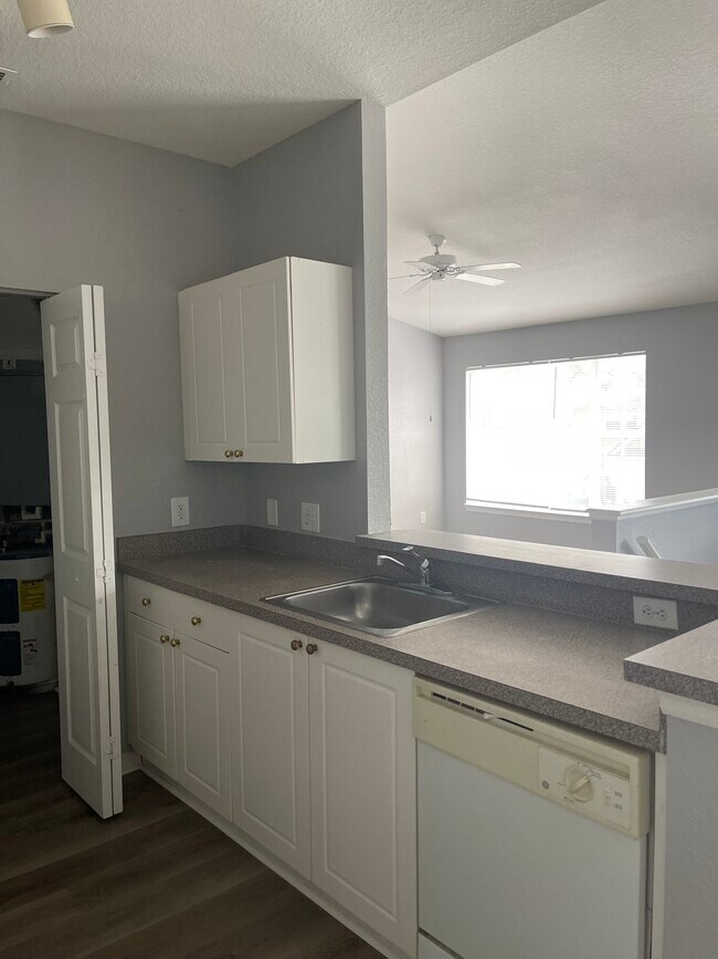 Foto del edificio - 839 Grand Regency Pointe