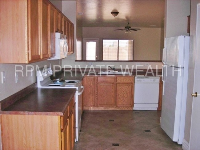 Building Photo - 8350 W Papago St