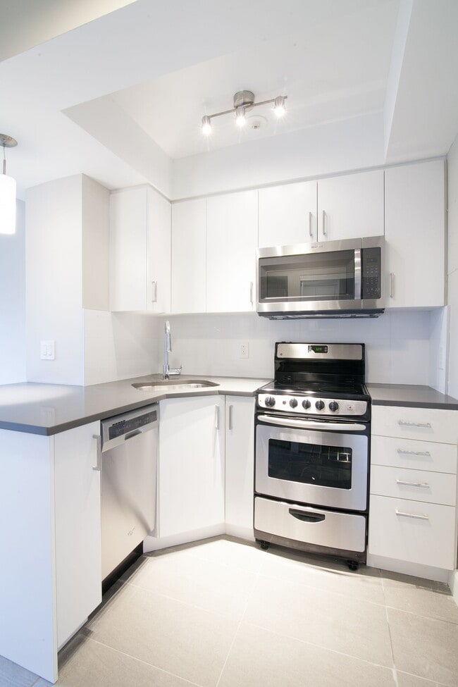 Photo du bâtiment - 3455 Rue Aylmer