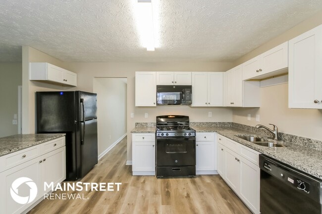 Building Photo - 6059 Shadow Lake Way