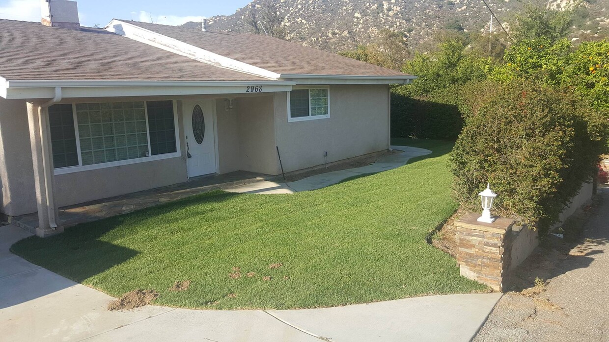 Primary Photo - Single level home with 3 Bedrooms plus den...