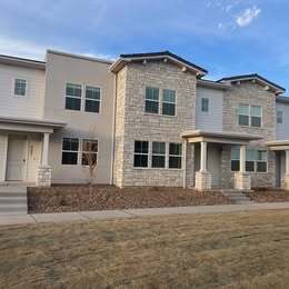 Foto principal - 485 W Greenstone Pl