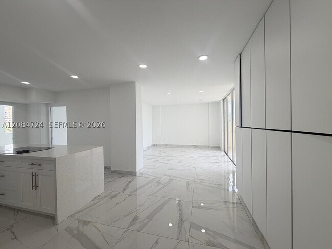 Building Photo - 11111 Biscayne Blvd