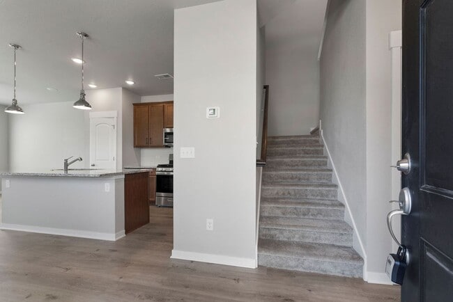 Building Photo - Elegant 3 Bedroom Home in Timnath Lakes