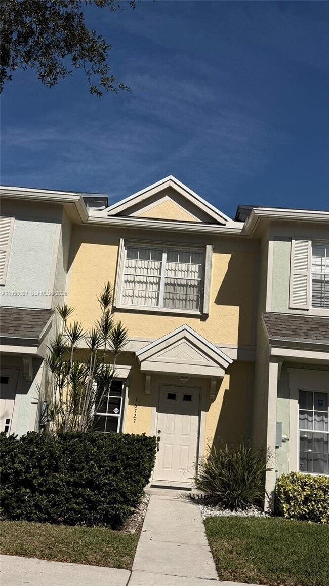 Building Photo - 16727 Hemingway Dr