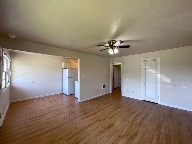 Building Photo - Charming 1 bedroom available in Woodlawn T...