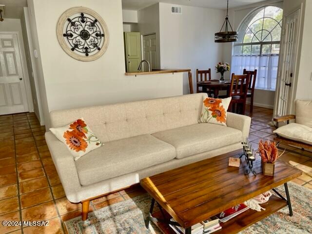 Foto del edificio - 1500 E Pusch Wilderness Dr