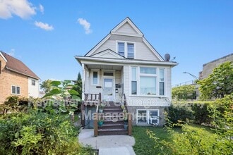Building Photo - 4511 N Pulaski Rd