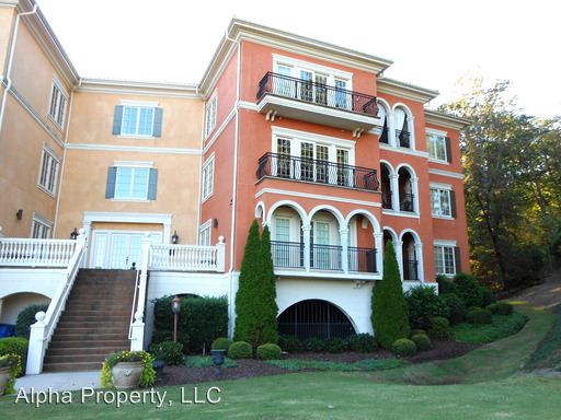 Primary Photo - 701 Montebello Dr