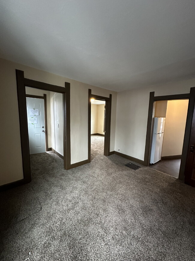 Building Photo - 1404 Highland Ave
