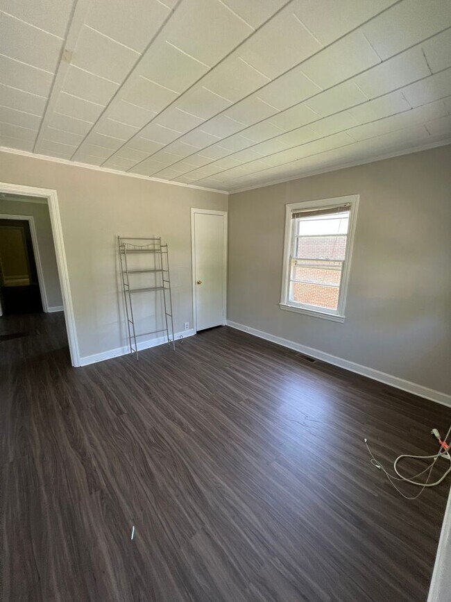 Foto del edificio - Chapel Hill/1BR Duplex S. Merritt Mill AVAIL