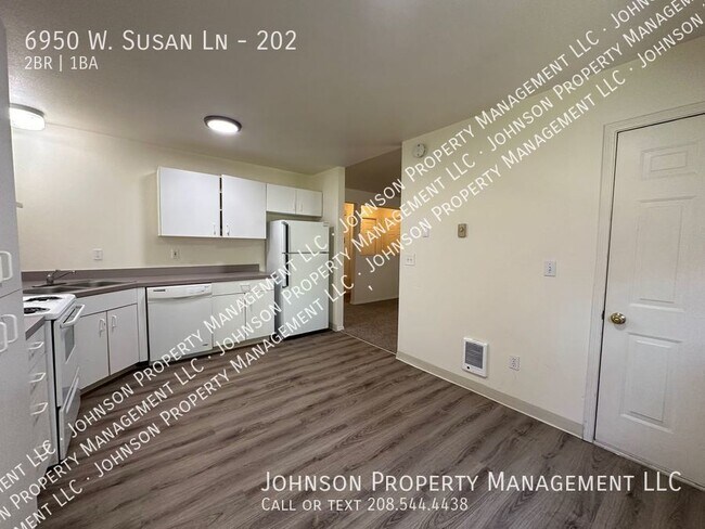 Foto del edificio - 6950 W Susan Ln