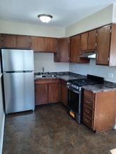 Building Photo - 425 Lincoln Ave