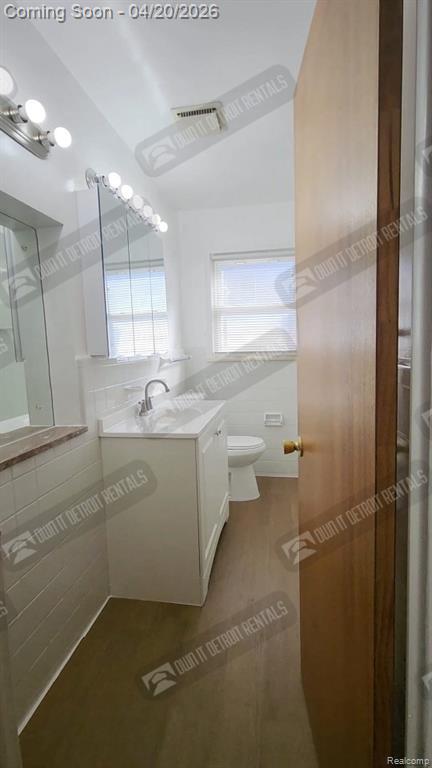 Foto del edificio - 1519 Midland Blvd