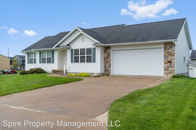 Building Photo - 5 br, 3 bath House - 191 Bear Creek Court