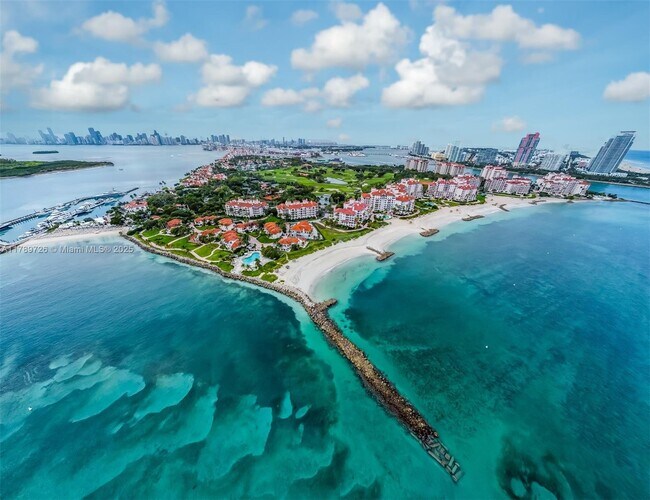 Foto del edificio - 19227 Fisher Island Dr