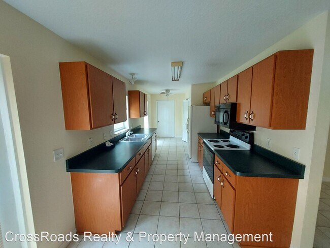 Building Photo - 3 br, 2 bath House - 6 JUNIPER TRAIL