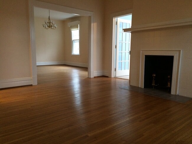 Building Photo - 924 Mifflin Ave