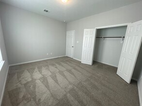 Building Photo - 1055 Rd 5736