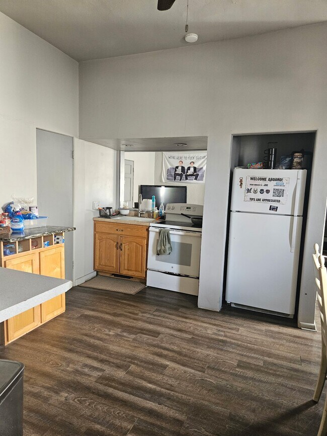 Foto del edificio - 210 West Ave