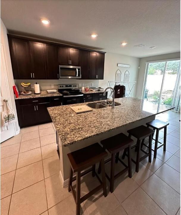 Foto del edificio - 3072 Cassidy Ln