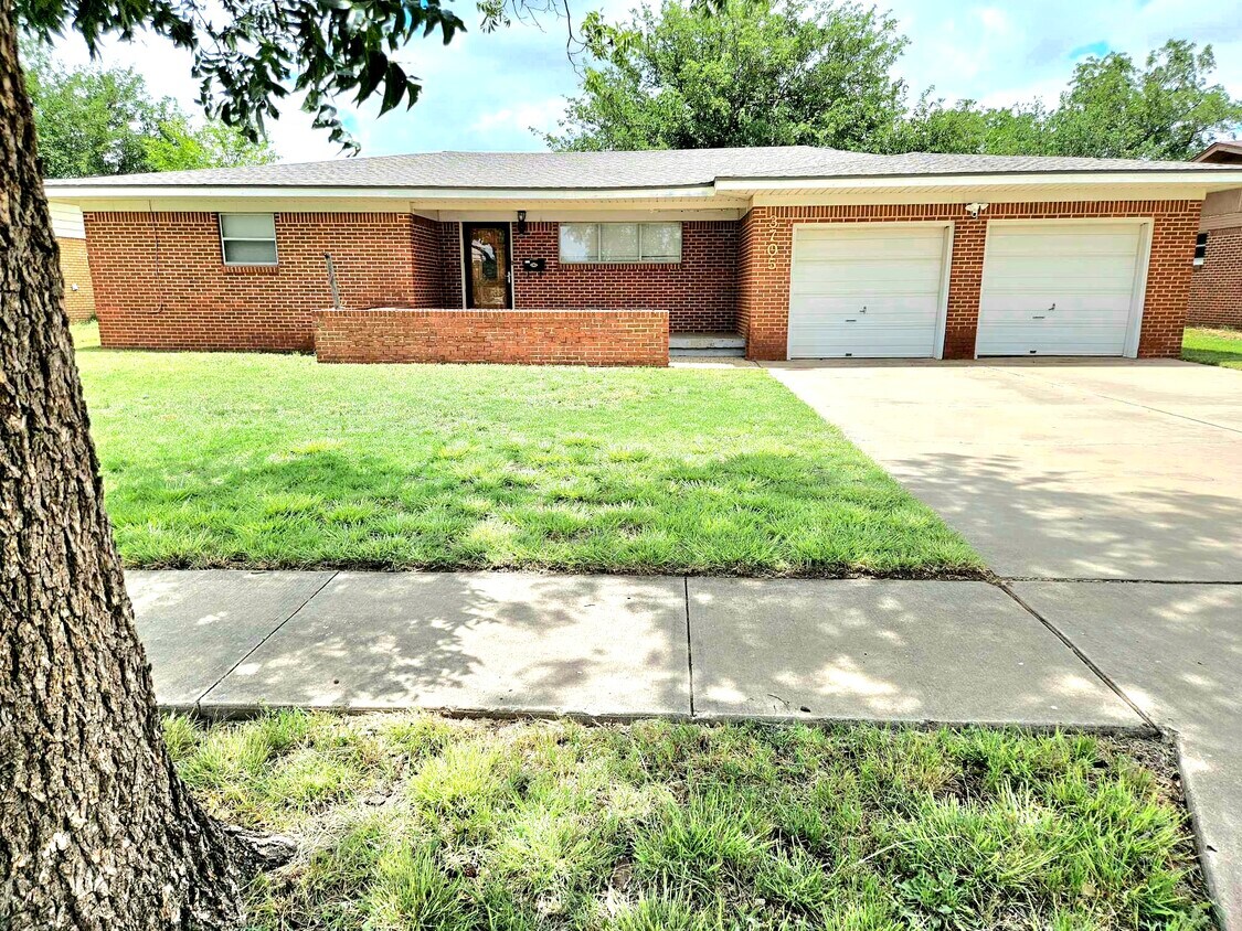 Primary Photo - 3705 36th St
