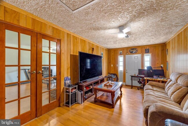 Building Photo - 1097 Snow Hill Ln