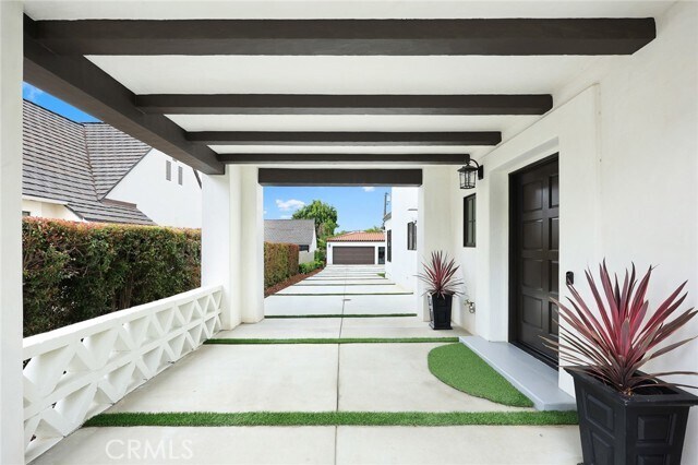 Foto del edificio - 2174 Melville Dr