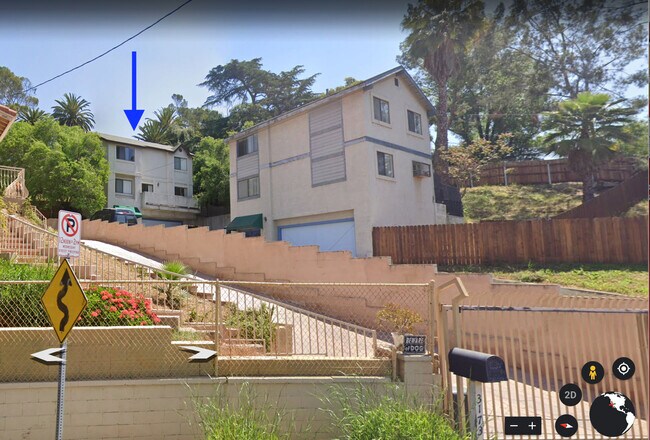 Gated driveway with designated parking spaces. Shared driveway with neighboring house. - 3165 Weldon Ave