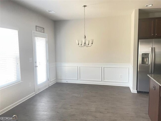 Foto del edificio - 2666 Pointcrest Way