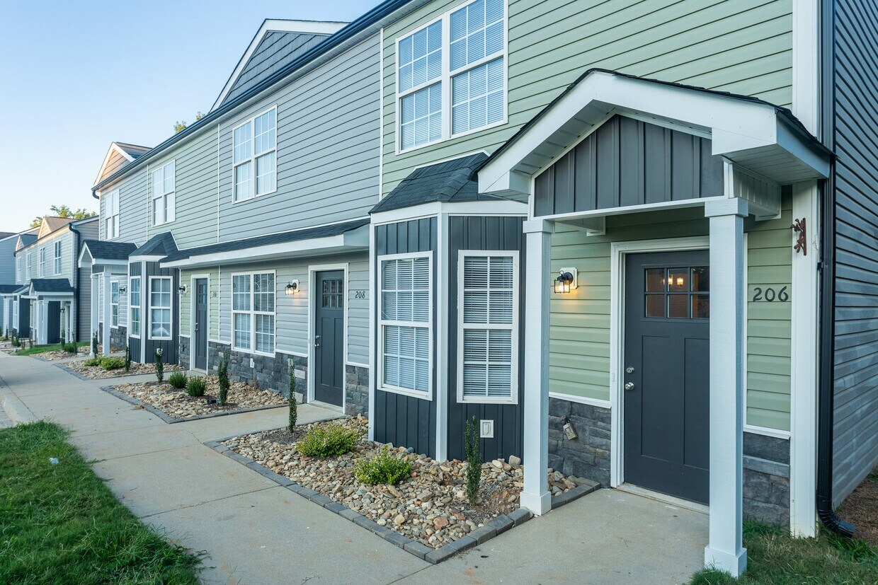 Foto principal - 218 Halo Dr