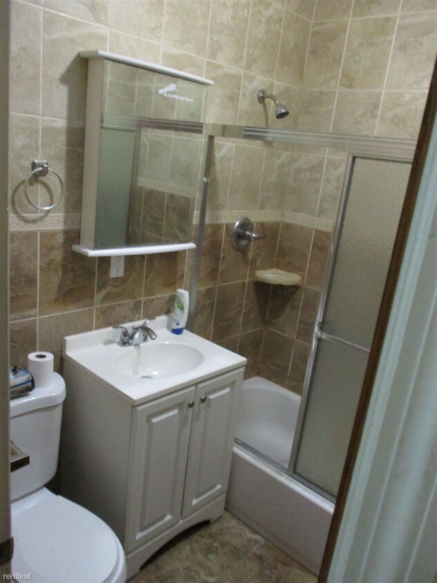 Foto principal - 6616 Myrtle Ave